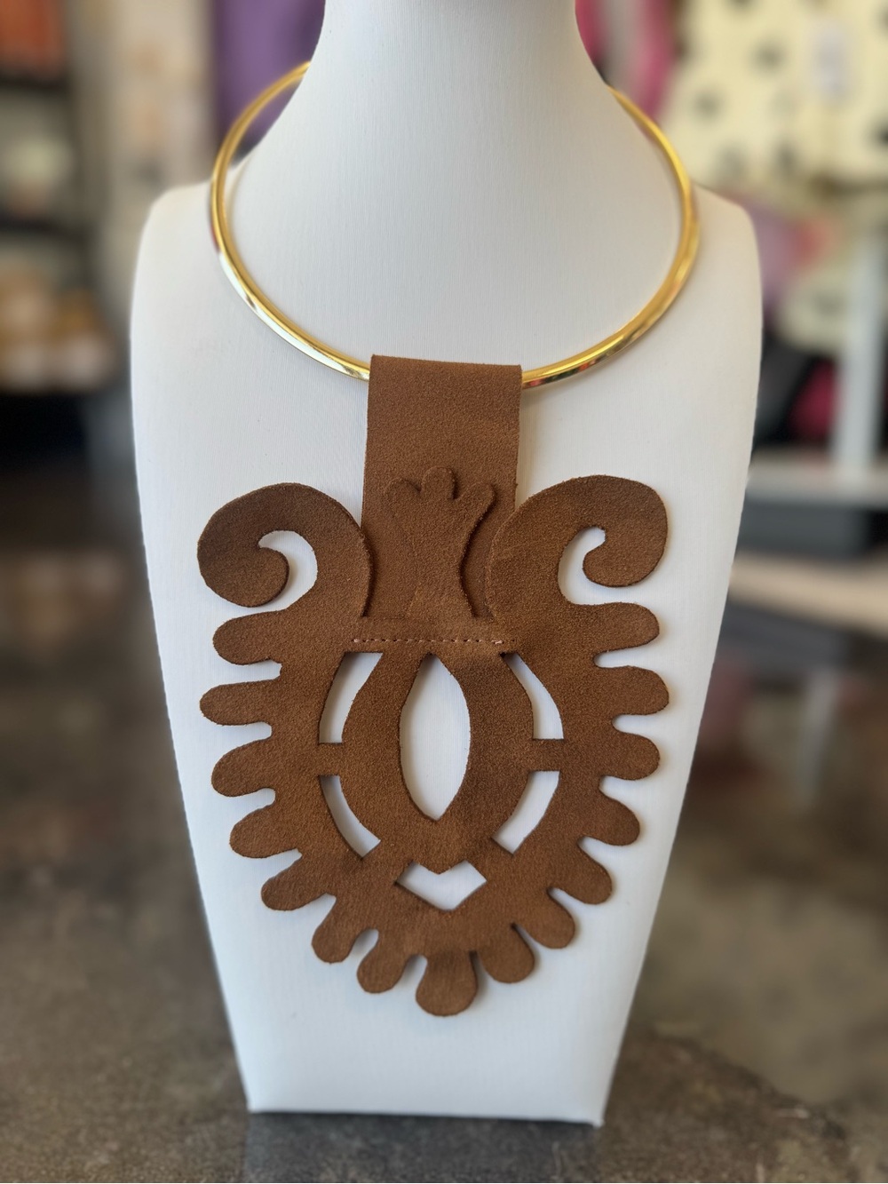 ORIJINAL DESIGN Gold Collar Necklace with Brown Suede Pendant